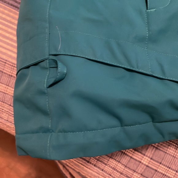 Snow Jacket - Picture 5 of 5